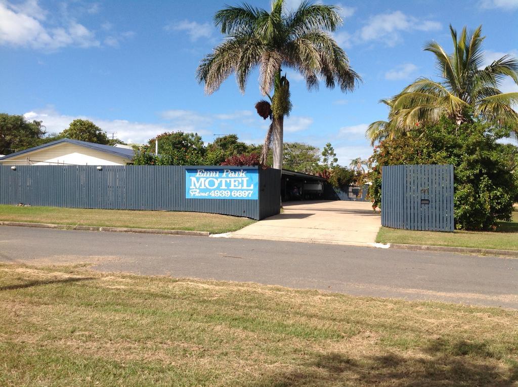 Emu Park Motel Buitenkant foto